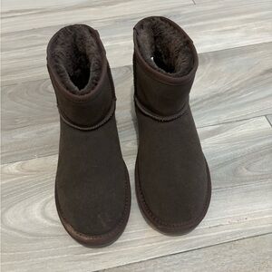 Women's Brown Shearling Boots